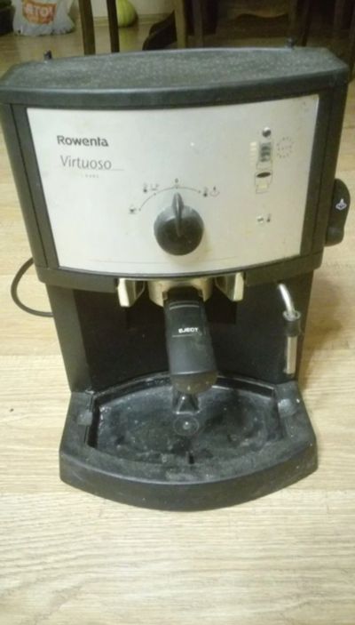 Лот: 20308804. Фото: 1. Кофеварка Rowenta es300. Чайники, кофемашины, кулеры