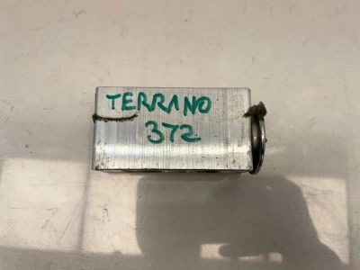 Лот: 21702443. Фото: 1. клапан кондиционера Nissan Terrano... Двигатель и элементы двигателя