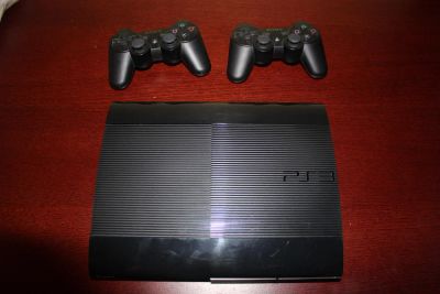 Лот: 5046158. Фото: 1. Sony PS3 Super Slim 500Gb 2 dualshock. Игровые приставки, консоли