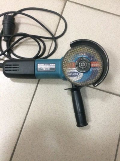 Лот: 10975216. Фото: 1. Болгарка Makita 9558HN. Электроинструмент