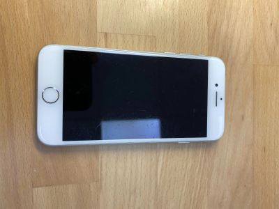 Лот: 16800479. Фото: 1. iPhone 7 32gd. Смартфоны