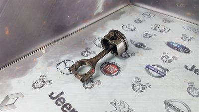Лот: 23589069. Фото: 1. Поршень с шатуном Dodge Journey... Двигатель и элементы двигателя