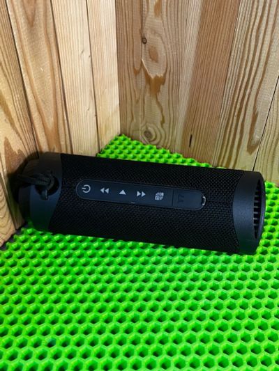 Лот: 24785616. Фото: 1. Колонка портативная tronsmart... Портативные, беспроводные колонки