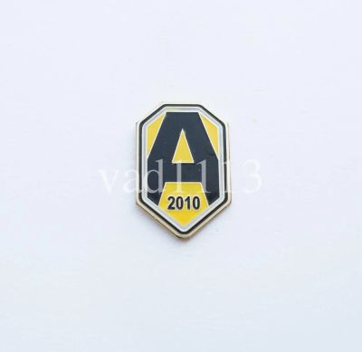 Лот: 10994691. Фото: 1. Футбол-значок ФК Амур-2010 Благовещенск. Сувенирные