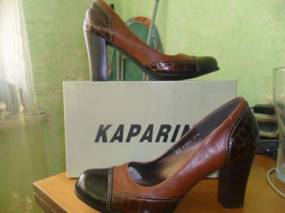 Лот: 3781136. Фото: 1. Туфли женские р-р 40. Туфли
