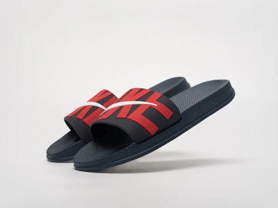 Лот: 22691229. Фото: 1. Сланцы Nike. Шлепанцы, сланцы