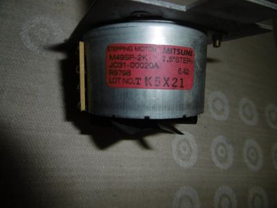 Лот: 19644292. Фото: 1. Двигатель шаговый Mitsumi M49SP-2K... Электродвигатели, микромоторы