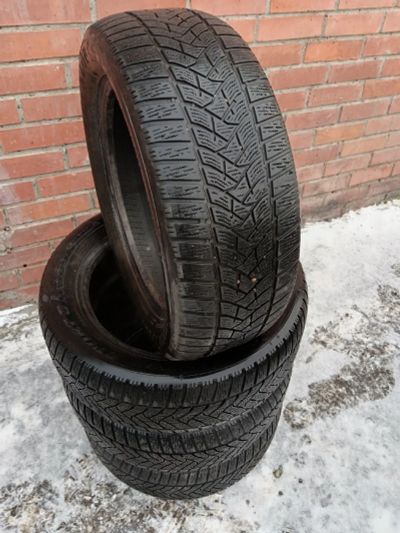 Лот: 24697576. Фото: 1. Шины зимние Dunlop 205 55 16... Шины