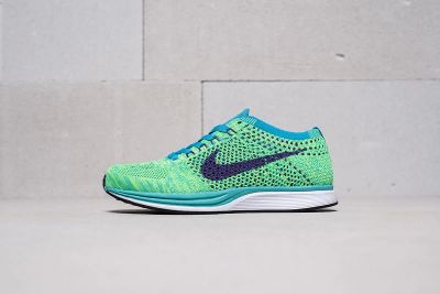 Лот: 11618203. Фото: 1. Кроссовки Nike Flyknit Racer. Кеды, кроссовки, слипоны