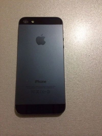 Лот: 4171292. Фото: 1. Iphone 5 Black 16 GB (Продажа... Смартфоны