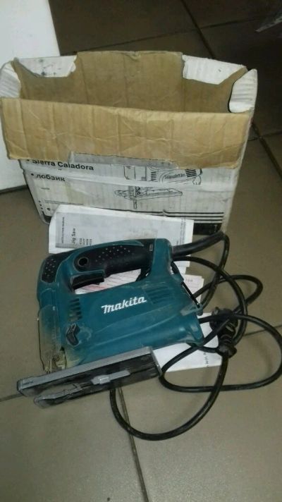Лот: 12885643. Фото: 1. Электролобзик makita 4329 (т4816... Электроинструмент