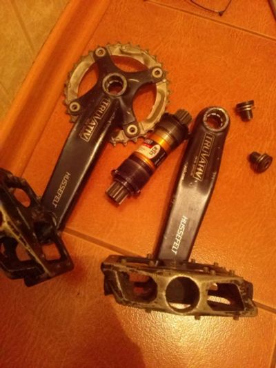 Лот: 2929377. Фото: 1. каретка truvativ giga pipe team... Запчасти
