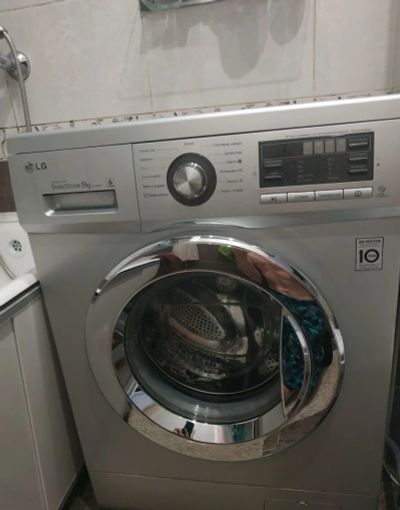 Лот: 17151375. Фото: 1. Стиральная машина LG E1296ND4... Стиральные машины