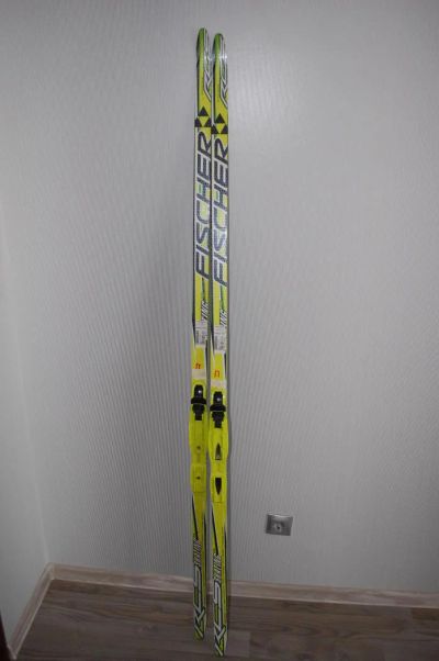Лот: 5795824. Фото: 1. Лыжи Fischer RCS Skating 10-11год... Лыжи