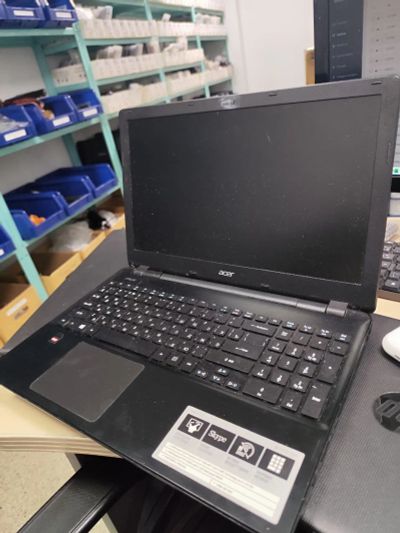 Лот: 25538685. Фото: 1. Ноутбук Acer E5-551G-T595. Запчасти для ноутбуков