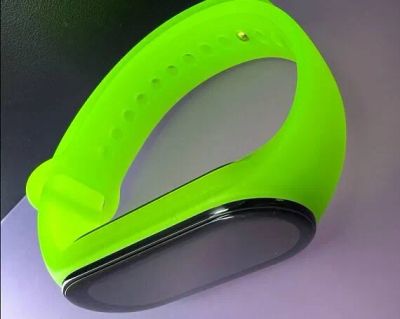 Лот: 20886375. Фото: 1. Ремешок Xiaomi Mi Band 7 Fluorescent... Смарт-часы, фитнес-браслеты, аксессуары