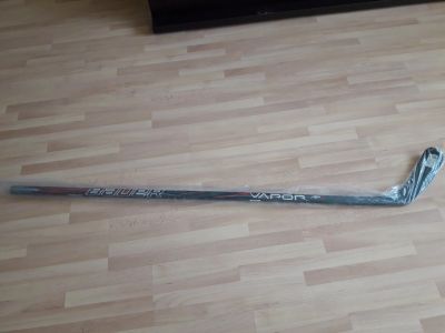 Лот: 14349391. Фото: 1. Новая хоккейная клюшка Bauer Vapor... Мячи, ракетки, шайбы, клюшки