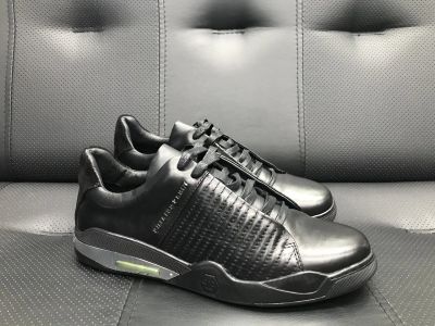 Лот: 10697299. Фото: 1. Кроссовки Philipp Plein !. Кеды, кроссовки, слипоны