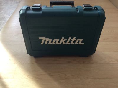 Лот: 12435406. Фото: 1. Чемодан для шуруповёрта Makita. Электроинструмент