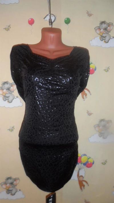 Лот: 3770069. Фото: 1. кофта туника черная 46р. Футболки, топы и майки