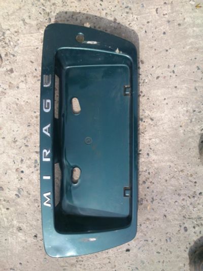 Лот: 11526433. Фото: 1. Вставка багажника под номер Mirage... Кузов
