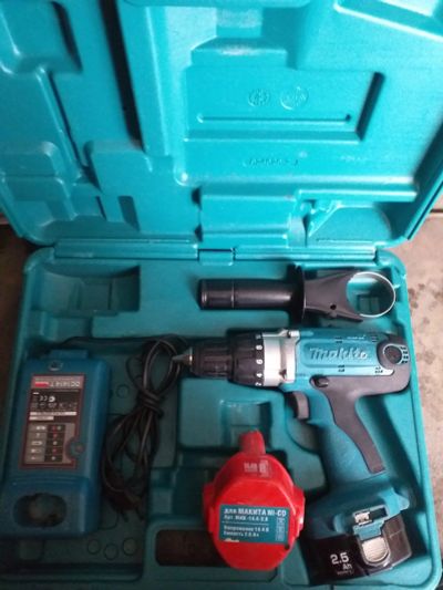 Лот: 15039860. Фото: 1. Шуруповерт Makita 6339D. Электроинструмент