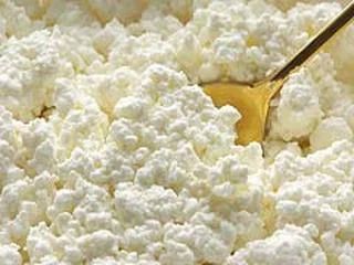 Лот: 4376419. Фото: 1. Деревенский творог. Молоко и молочные продукты