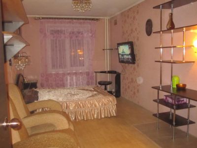 Лот: 8373073. Фото: 1. 2 комнатная квартира Побежимова... Квартиры, студии