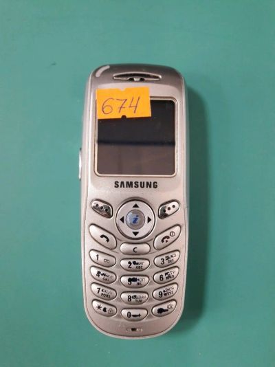 Лот: 11139073. Фото: 1. Сотовый телефон Samsung X100 Доставка... Кнопочные мобильные телефоны
