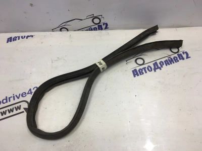 Лот: 21716160. Фото: 1. уплотнитель жабо Opel Vectra С. Двигатель и элементы двигателя