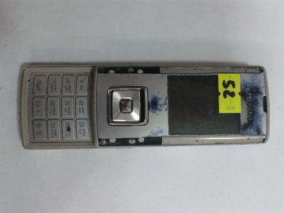Лот: 6243646. Фото: 1. Сотовый телефон Samsung J600... Кнопочные мобильные телефоны