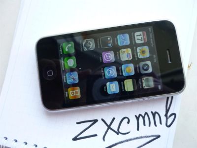 Лот: 2989265. Фото: 1. IPHONE 3g 8gb Белый USA с нюансом. Смартфоны