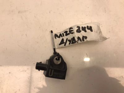 Лот: 21703994. Фото: 1. датчик airbag Toyota Raize A200A. Двигатель и элементы двигателя