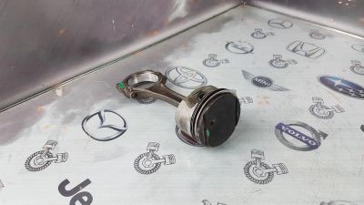 Лот: 23588804. Фото: 1. Шатун Land Rover Freelander 25K4F... Двигатель и элементы двигателя