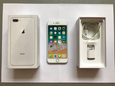 Лот: 12038070. Фото: 1. iPhone 8 Plus, Silver, 64GB. Смартфоны