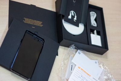 Лот: 17956656. Фото: 1. Смартфон-слайдер Xiaomi Mi Mix... Смартфоны