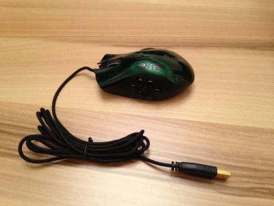 Лот: 4879222. Фото: 1. Игровая мышь Razer Naga Hex. Клавиатуры и мыши