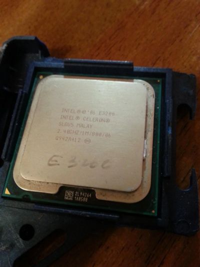 Лот: 7898218. Фото: 1. Процессор intel Celeron E3200... Процессоры