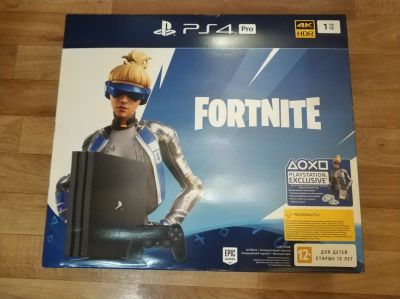 Лот: 15117796. Фото: 1. PS4 Pro Новая Нераспакованная... Игровые приставки, консоли