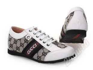 Лот: 1750933. Фото: 1. Кросовки Gucci. Другое (одежда, обувь, галантерея)