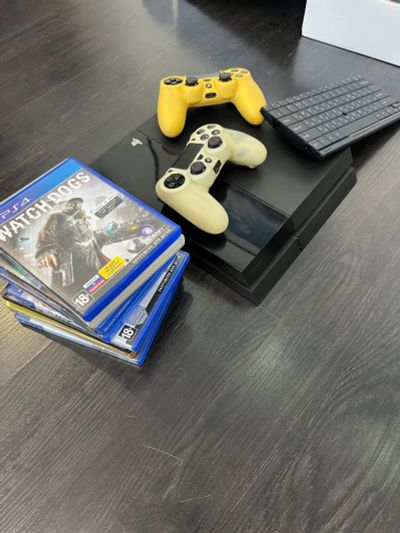 Лот: 21173163. Фото: 1. PlayStation 4. Игровые приставки, консоли