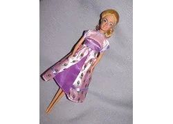 Лот: 18356817. Фото: 1. кукла барби в сиреневом платье... Куклы и аксессуары