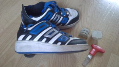 Лот: 4245058. Фото: 1. Кроссовки роликовые Heelys. Кеды, кроссовки