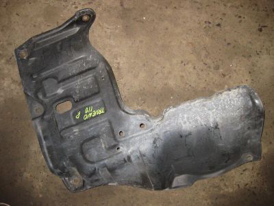 Лот: 20895588. Фото: 1. Защита двигателя Toyota Sprinter... Двигатель и элементы двигателя