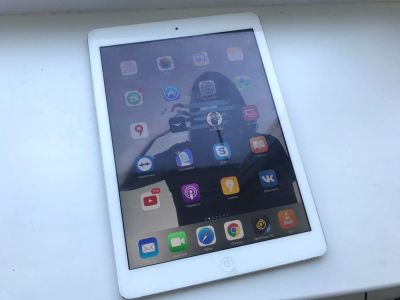 Лот: 8269809. Фото: 1. Apple iPad Air 128Gb Silver Wi-Fi... Планшеты
