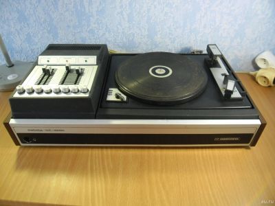 Лот: 13608622. Фото: 1. Электрофон Radiotehnika Melodija-103-stereo... Виниловые проигрыватели и электрофоны