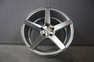 Лот: 11210285. Фото: 1. Vossen cv3 R18 5\114.3 8.5j et35... Диски