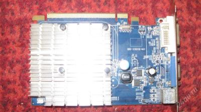 Лот: 881143. Фото: 1. Видеокарта Radeon HD 2400 pro. Видеокарты