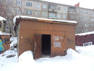 Лот: 605194. Фото: 1. Продам гараж 6,5 х 4,5 , подвал... Гаражи, парковочные места
