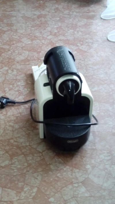 Лот: 9747970. Фото: 1. Кофемашина капсульного типа Nespresso... Чайники, кофемашины, кулеры